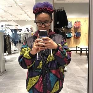 Meet your Posher, Erykah